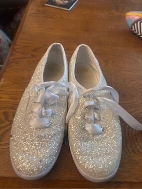 Kate spade white glitter shoes